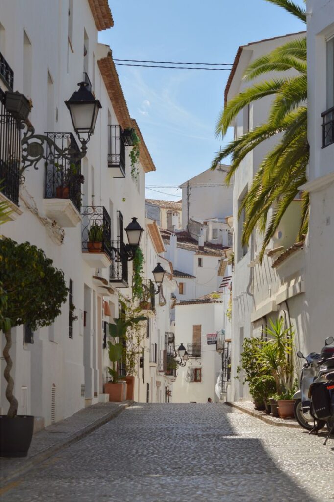 Altea Old Town _ Coastal town in Spain _ Aesthetic white washed streets