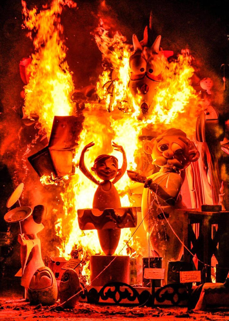 fallas3